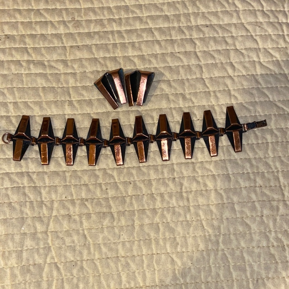 vintage Renoir copper bracelet and matching clip-on earrings,
